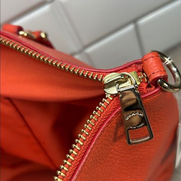 1336 Coach red orange leather handbag 244611336 - Picture 10 of 13